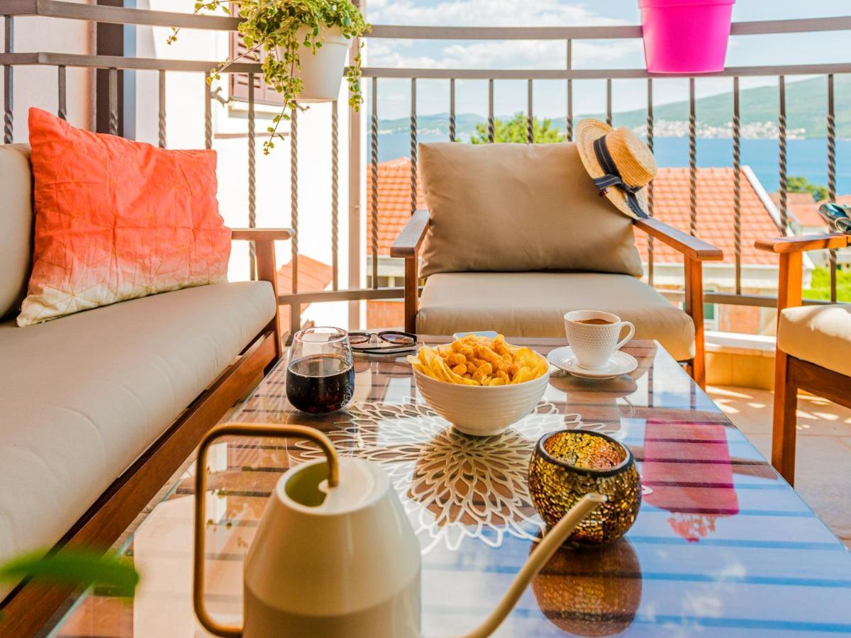 Cicciobello Lux Apartment Baosici With Stunning Sea View Exterior foto